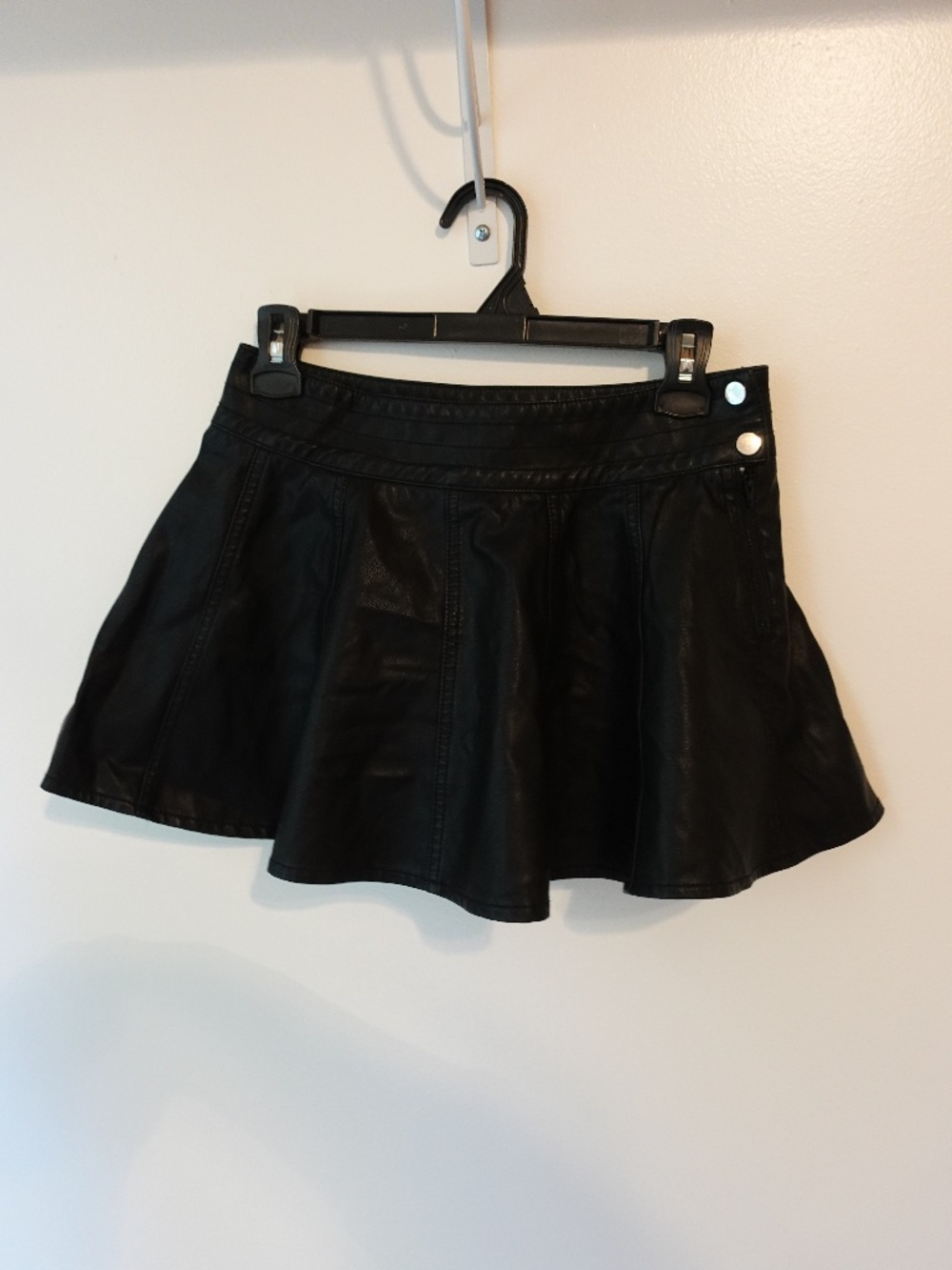 Black Faux Leather A-Line High Waisted Mini Skirt | Size Small